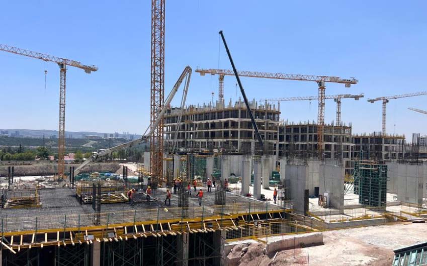 Adalet Bakanı Yılmaz Tunç, Ankara’nın Yenimahalle ilçesinde inşası süren yeni