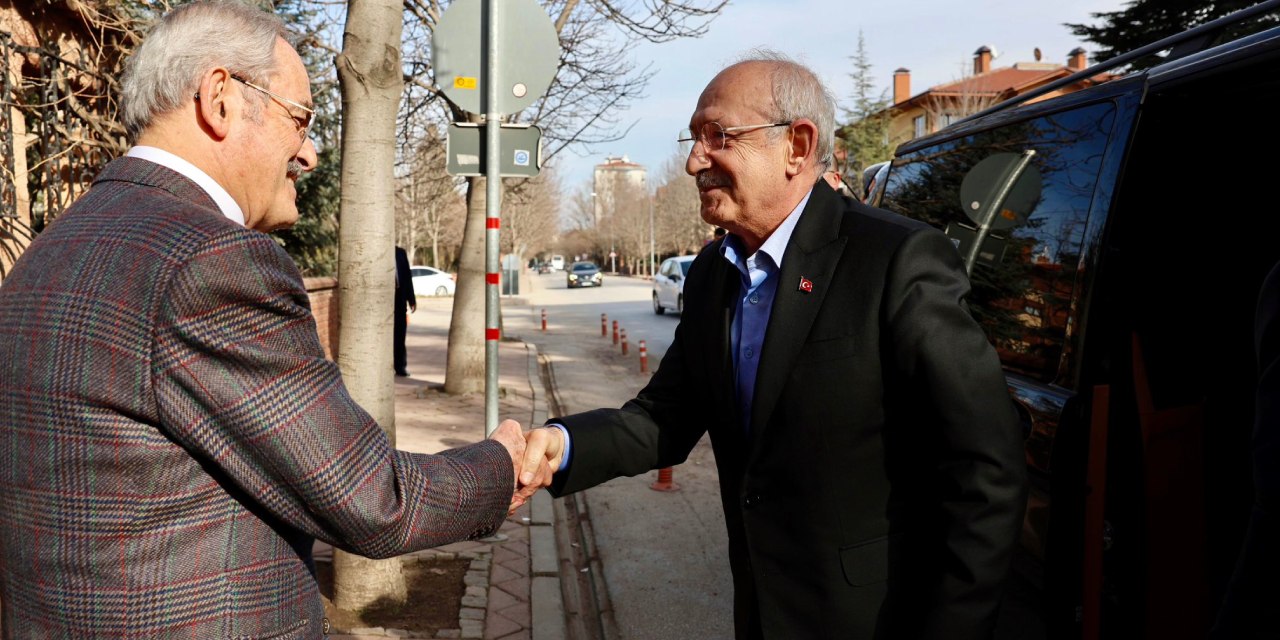 CHP'nin duayen isimlerinden ve Eskişehir Büyükşehir Belediyesi'nin 25 yıllık eski