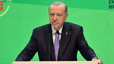 Cumhurbaşkanı Erdoğan, yıllardır birlikte siyaset yaptıkları isimlerin, İstanbul'daki kaynakların nasıl