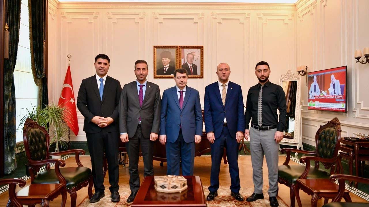 MKE Ankaragücü Spor Kulübü Başkanı Gazi Ercüment Tekin ve beraberindeki