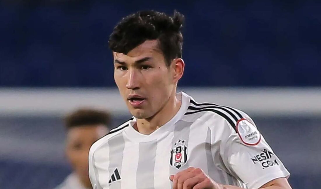 Beşiktaş, Kazakistanlı futbolcu Bakhtiyor Zainutdinov’un Rusya Premier Ligi ekiplerinden Dinamo