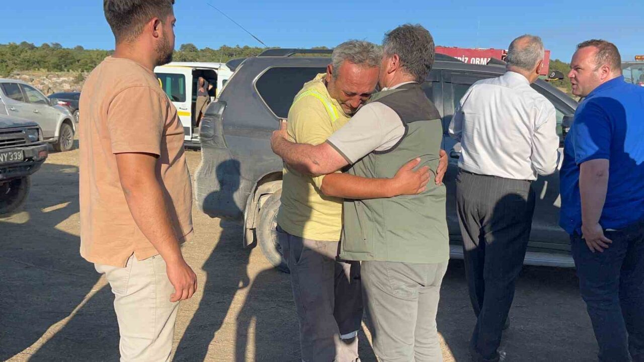 Eskişehir’in Seyitgazi ilçesinde çıkan orman yangınında 12 görevli yaralanırken, alevlerin