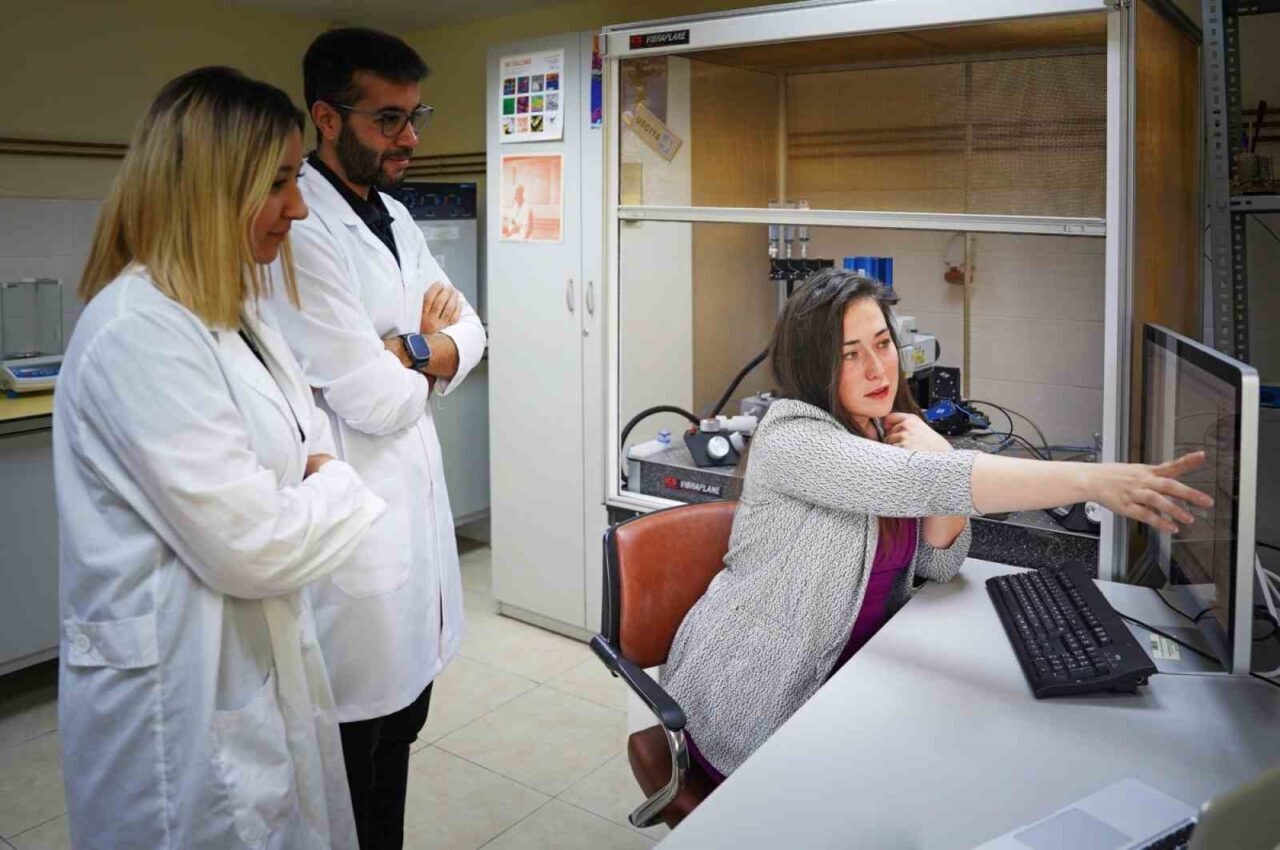 Anadolu Üniversitesi Eczacılık Fakültesi, dünya çapında yaygın olarak kullanılan yama