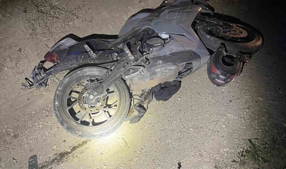 Ankara’da çekici kamyonuyla çarpışan motosikletteki sürücü hayatını kaybederken yanındaki kişi