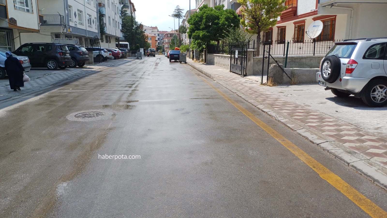 Ankara Büyükşehir Belediyesi yaptığı çağrılarda suyu tasarruflu kullanmaya davet ederken,