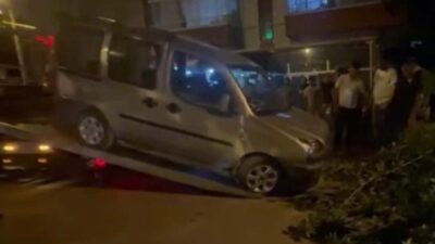 Başkent Ankara’nın Sincan ilçesinde kontrolden çıkan hafif ticari aracın bahçe