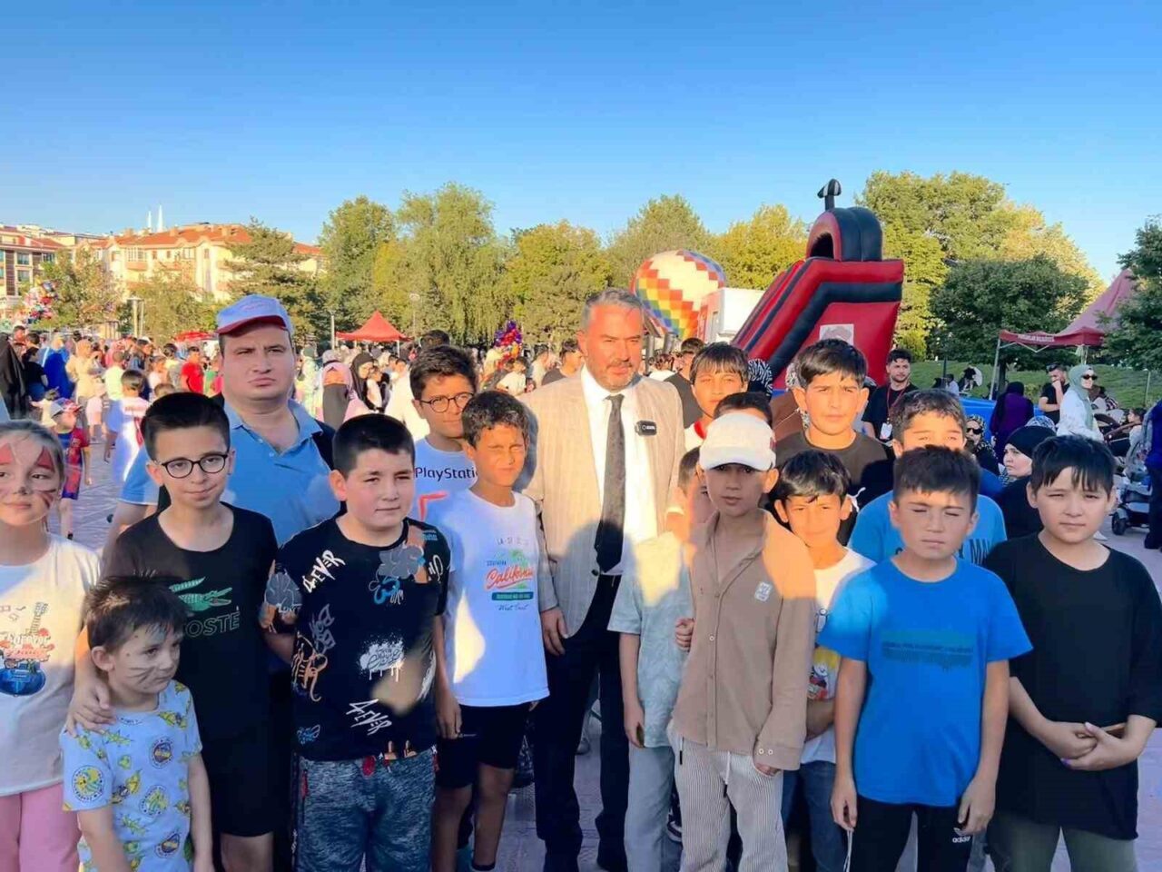 Ankara'nın Pursaklar Belediyesi tarafından düzenlenen ‘4’üncü Pursaklar Çocuk Şenliği’ açılış