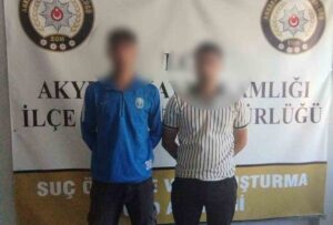 Ankara’nın Akyurt ilçesinde yangın tüpü ile camiye zarar veren iki