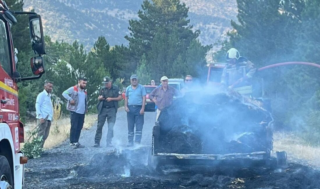 Başkent Ankara’nın Beypazarı ilçesinde saman yüklü römorkta çıkan yangın, itfaiye