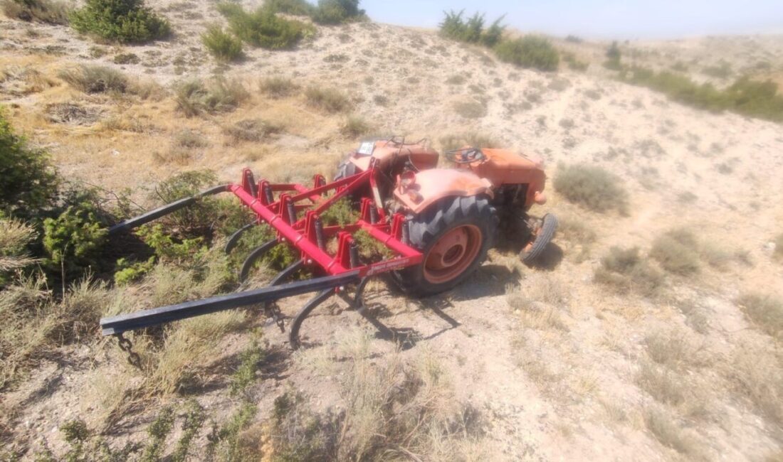Ankara’nın Beypazarı ilçesinde devrilen traktörün sürücüsü hayatını kaybetti.