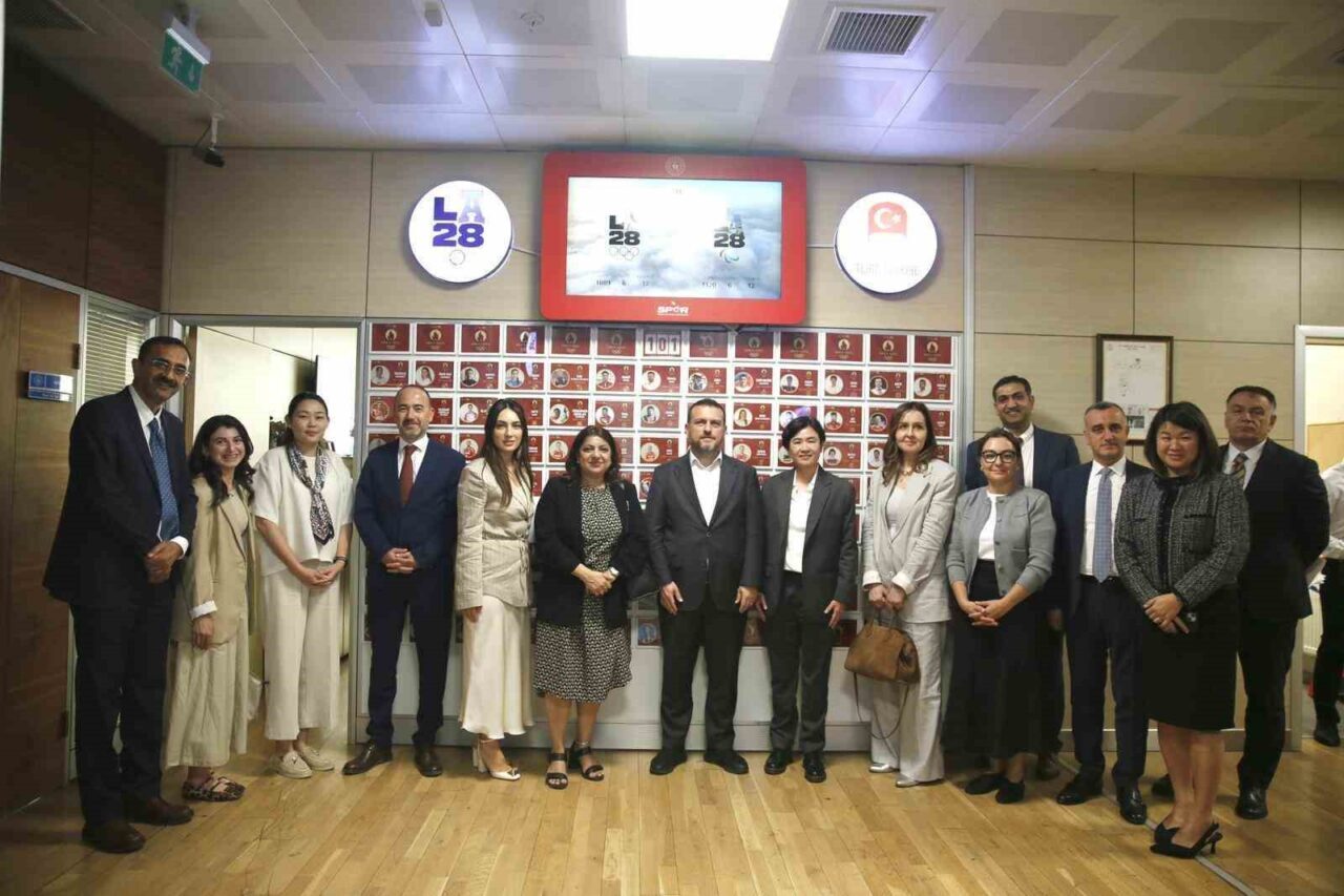 Gençlik ve Spor Bakanlığı, Ankara'da Asya Kalkınma Bankası heyeti ile