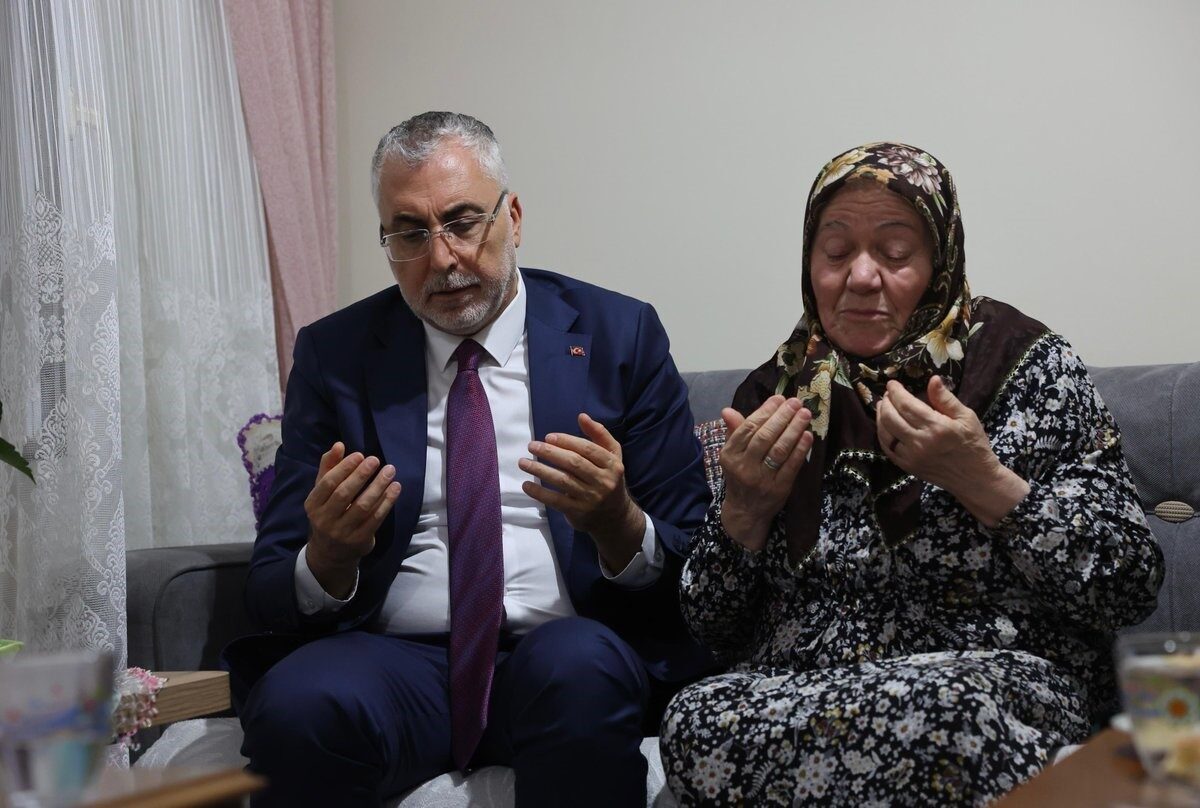 Çalışma ve Sosyal Güvenlik Bakanı Vedat Işıkhan, 15 Temmuz darbe