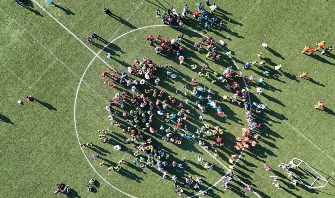 Ankara'nın Akyurt Belediyesi, ‘Camiden Hayata’ isimli futbol turnuvasının 12’ncisini başlattı.