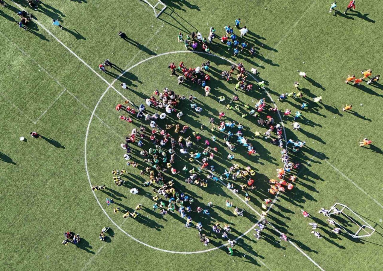 Ankara'nın Akyurt Belediyesi, ‘Camiden Hayata’ isimli futbol turnuvasının 12’ncisini başlattı.