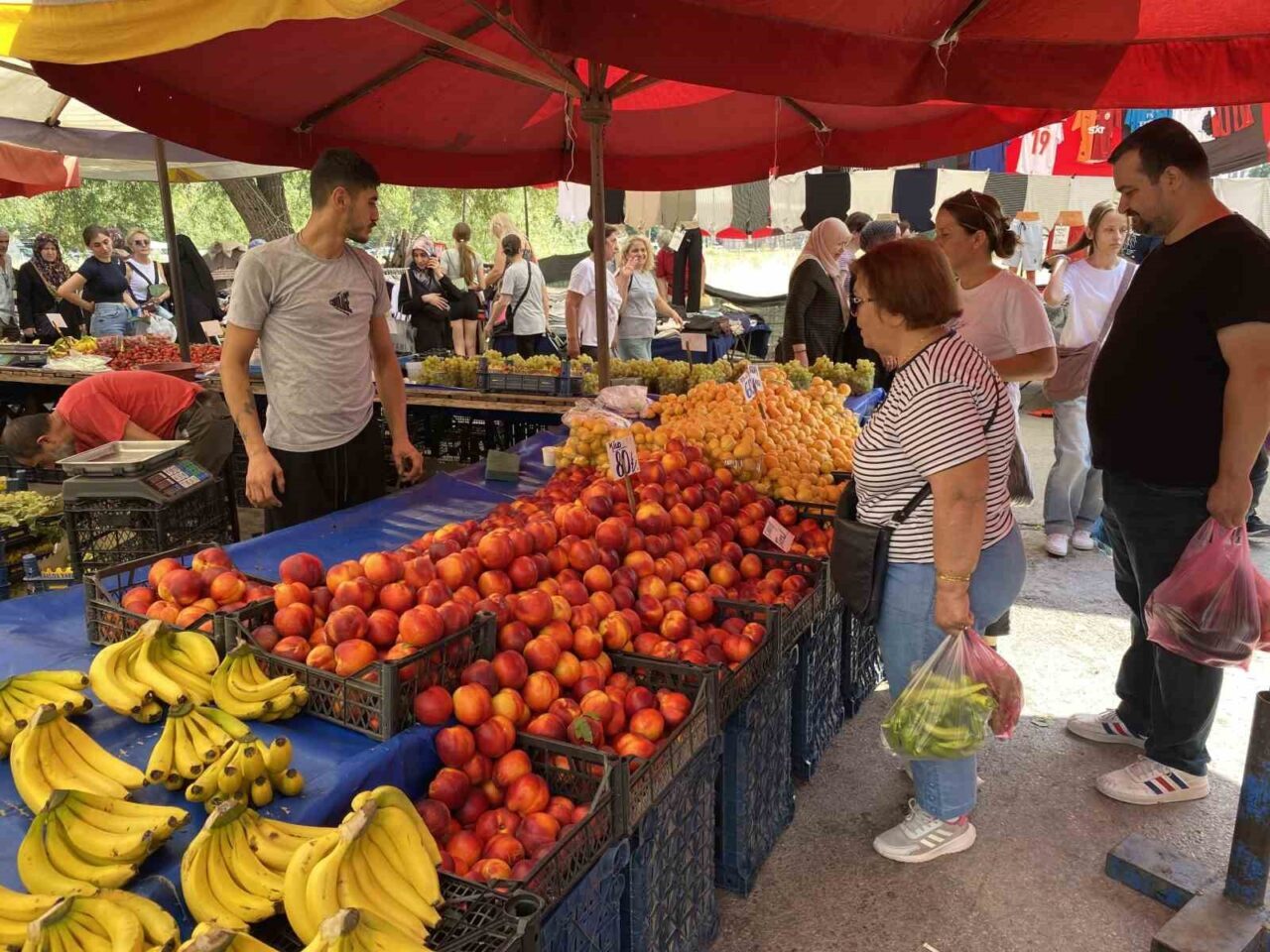 Eskişehir’de yeri taşınacağı öne sürülen Çarşamba Pazarı (ÇARPA) ile ilgili