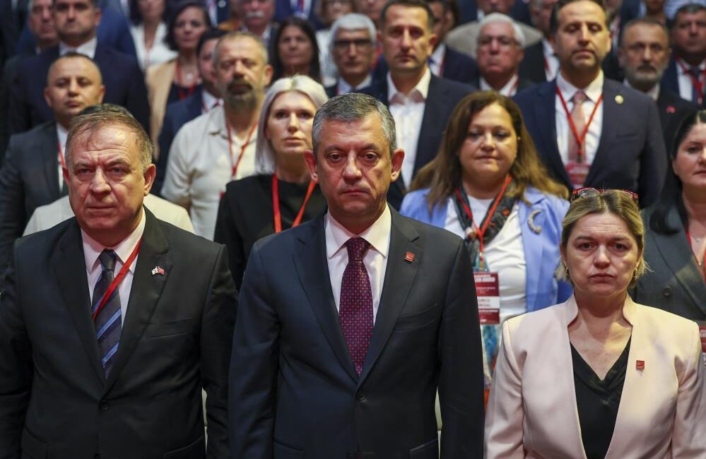 Cumhuriyet Halk Partisi (CHP) Genel Başkanı Özgür Özel, parti genel