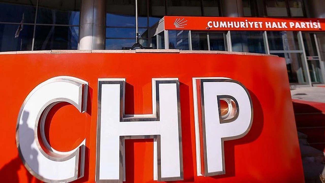 CHP’nin 39’uncu Olağan Kurultayı 28-30 Kasım tarihlerinde yapılacak.