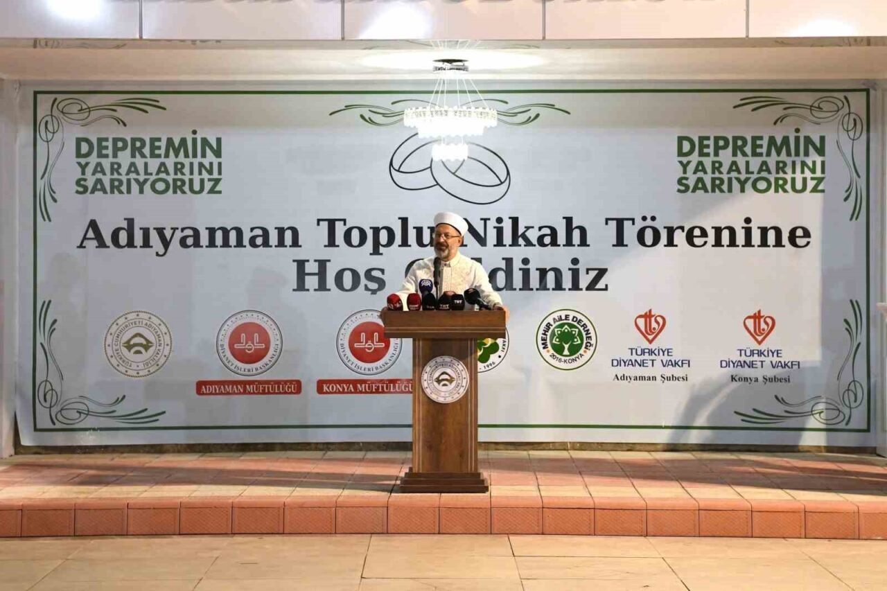 Diyanet İşleri Başkanı Ali Erbaş, "Zorluk çıkarmamak üzere kolaylaştırarak, gençlerimizin
