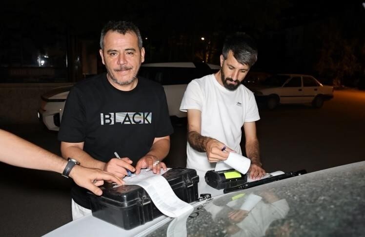 Aksaray’da polisin "dur" ihtarına uymayıp kaçan sürücü kameralara da yansıyan