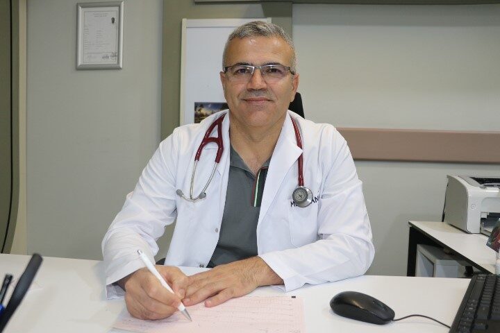 Sivas Medicana Hastanesi Kardiyoloji Bölümü Uzmanı Dr. İsmail Erdoğu, fazla