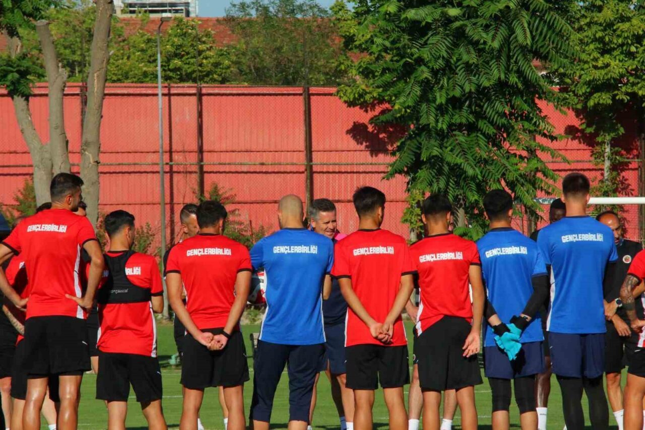 Ankara takımı Gençlerbirliği Teknik Direktörü Hüseyin Eroğlu, "İyi bir oyun