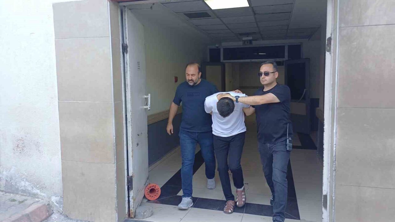 Kayseri’nin Melikgazi ilçesinde husumetlisini camide namaz kıldığı esnada katleden şahıs