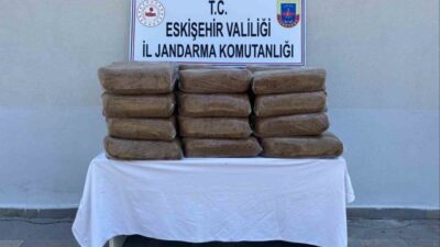 Eskişehir İl Jandarma Komutanlığı ekiplerince şüpheli bir şahsın aracında yapılan
