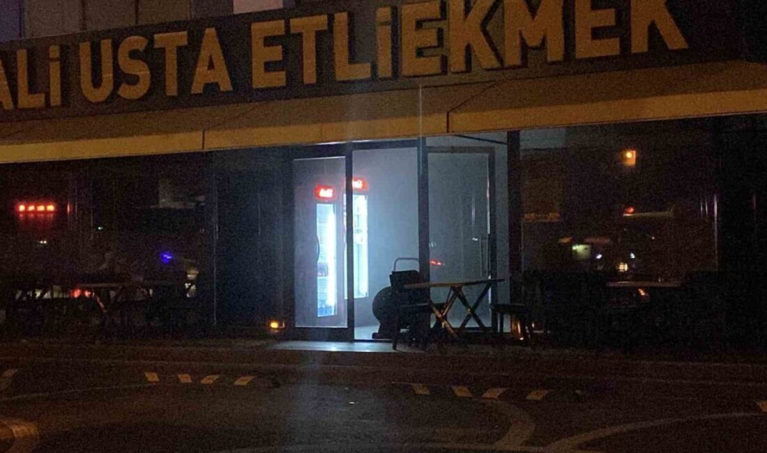 Konya’da bir lokantanın klima motorunun patlaması sonucu çıkan yangın, itfaiye