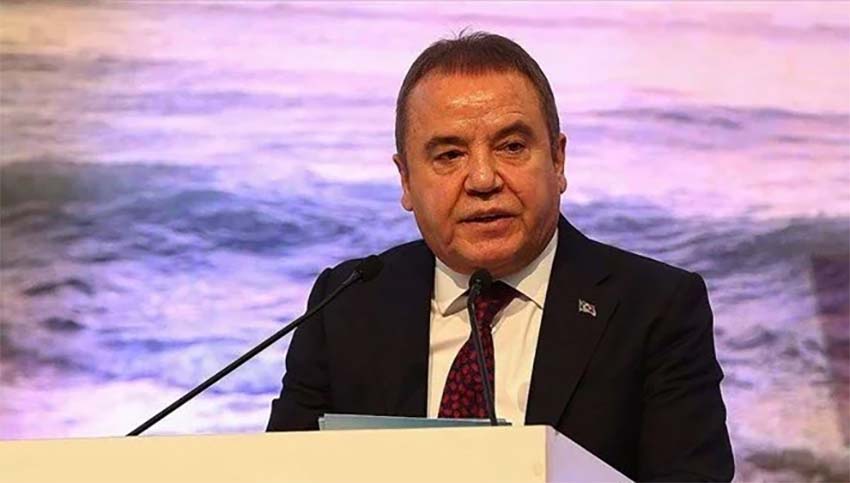 Tutuklanan Antalya Büyükşehir Belediye Başkanı Muhittin Böcek'in görevden geçici olarak