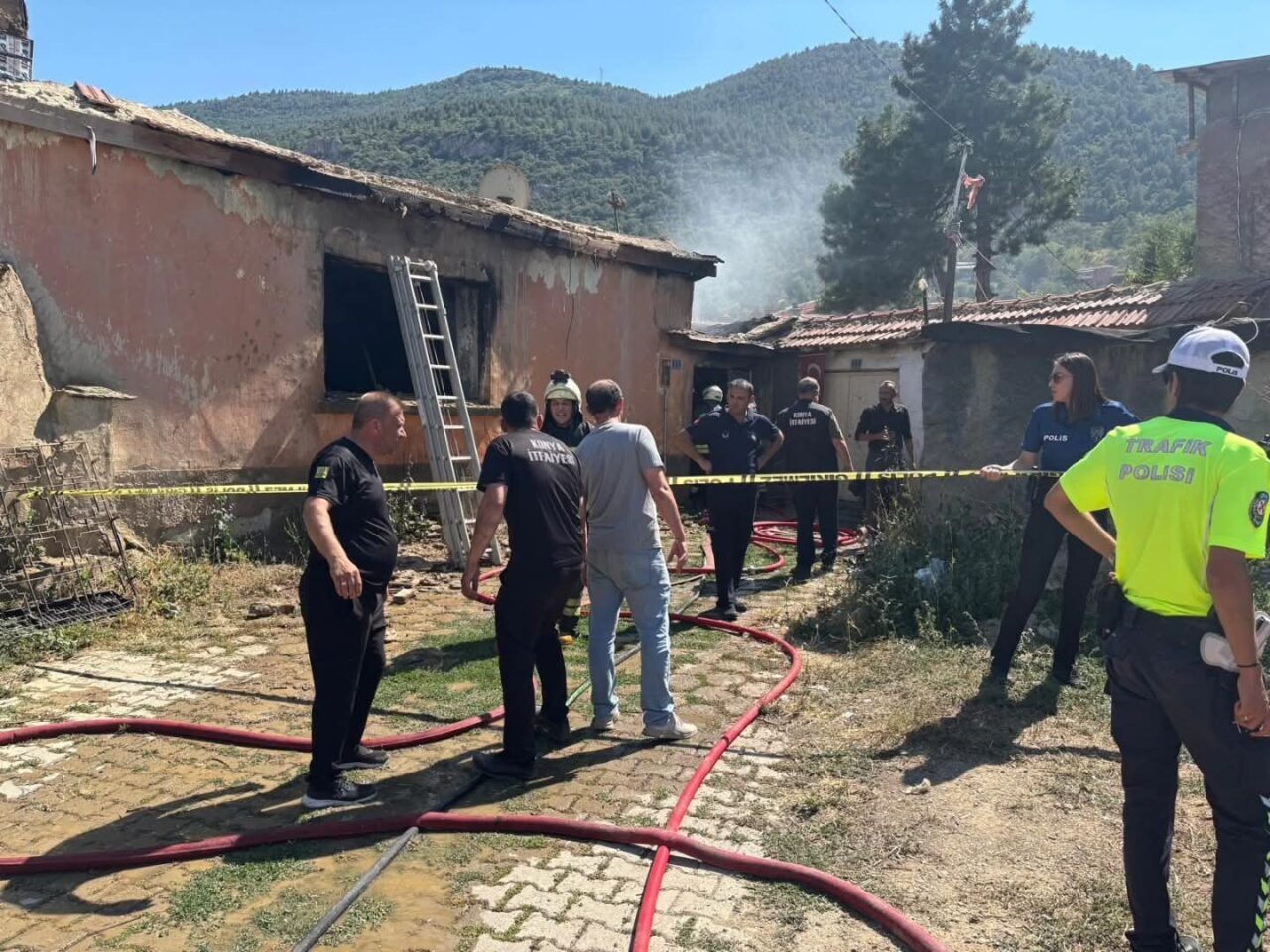 Konya’nın Akşehir ilçesinde tek katlı müstakil evde çıkan yangında 1
