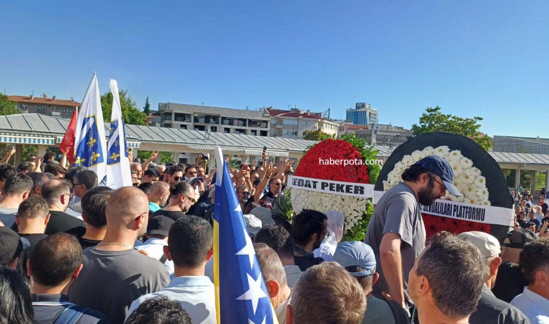 Nihat Genç, Ankara Kocatepe Camisi'nde düzenlenen cenaze töreninin ardından toprağa