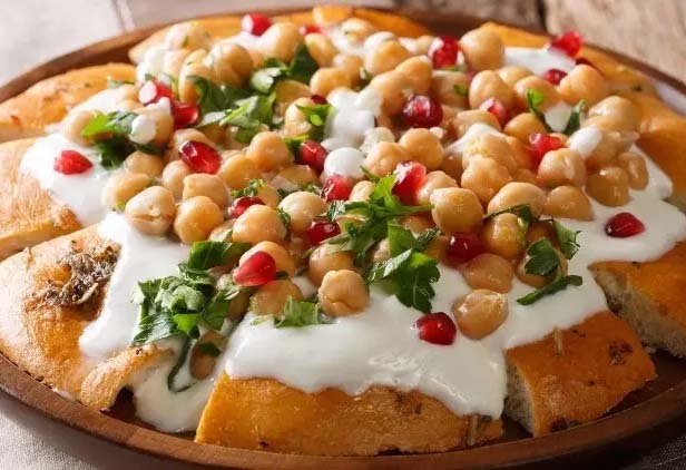 Orta Doğu mutfağının gözde lezzetlerinden biri olan fette (veya fatteh),