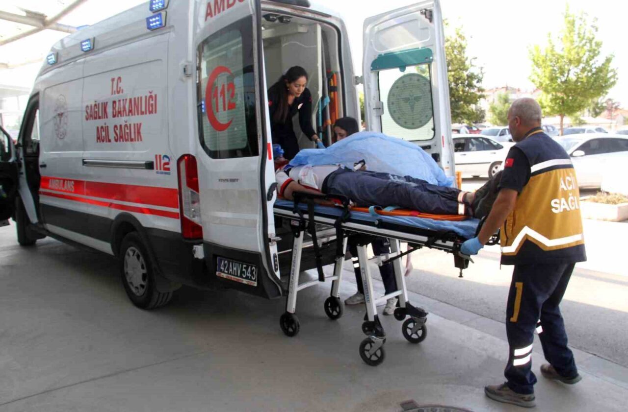 Konya’nın Beyşehir ilçesinde otomobilin çarpması sonucu ağır yaralanan bisiklet sürücüsü
