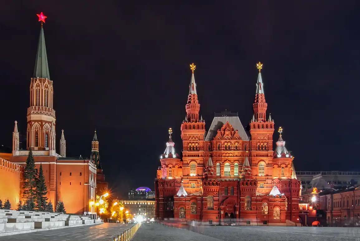 Rusya Dışişleri Bakanlığı, Azerbaycan’da bulunan ya da bu ülkeye seyahat