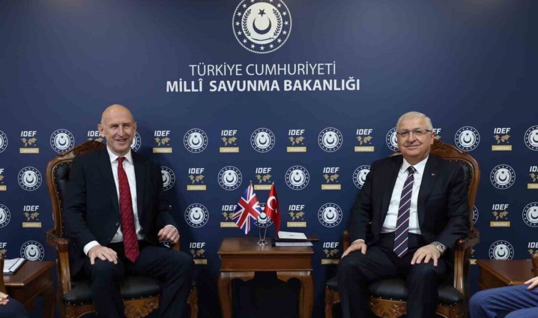 Milli Savunma Bakanı Yaşar Güler, Birleşik Krallık Savunma Bakanı John