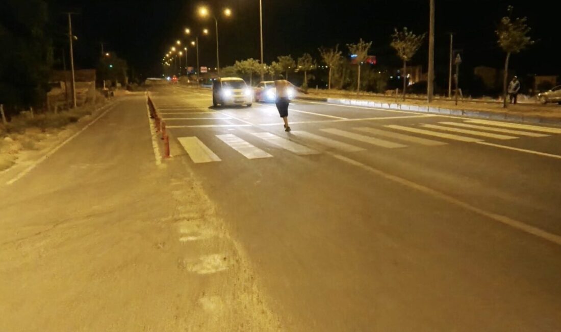 Aksaray’da alkol aldıktan sonra evden çıkan şahıs yarı çıplak vaziyette