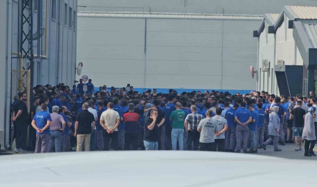 Kayseri’de faaliyet gösteren Yataş firmasında çalışan işçiler, haklarını alamadıkları iddiasıyla