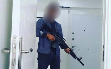 Kırşehir’de sosyal medya yayıncısı S.D.; yürütülen soruşturma kapsamında KOM ekiplerince