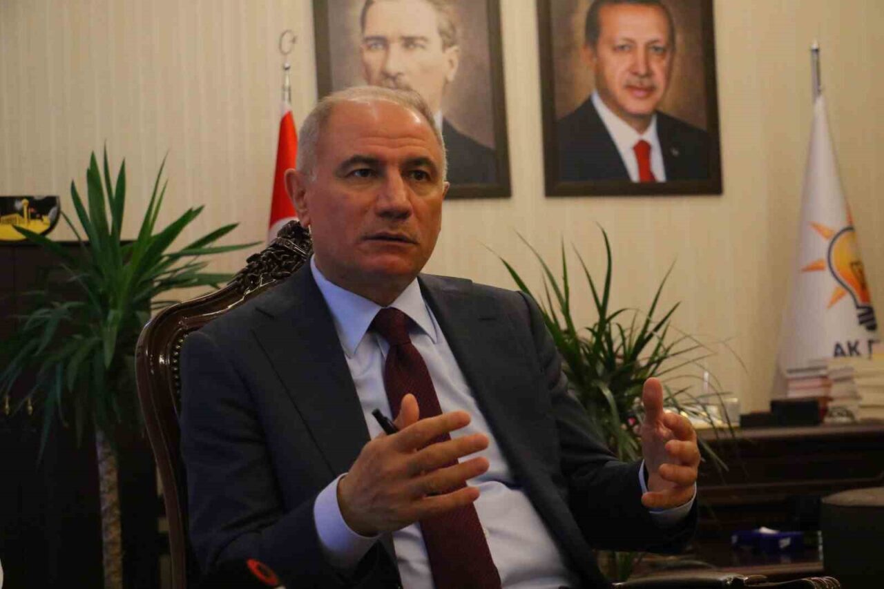 AK Parti Genel Başkan Vekili Efkan Âlâ, "Türkiye’yi prangalarından kurtarmak