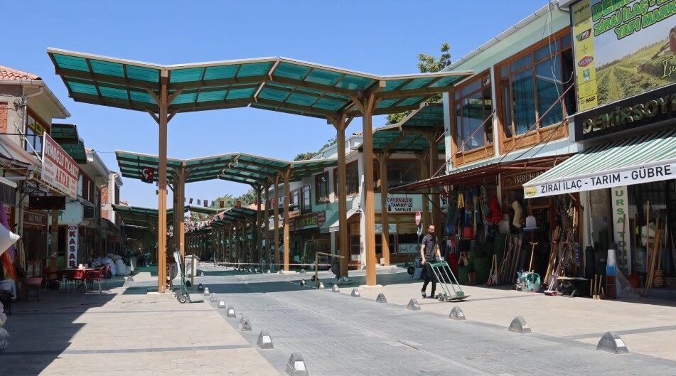 Kırşehir’de yaz aylarının gelmesiyle birlikte aktarlarda zayıflama çayları ve bitkisel