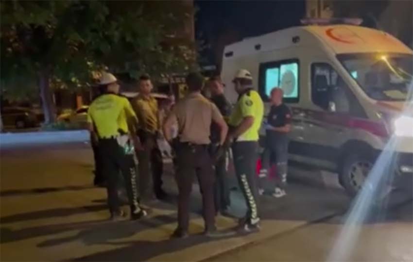 Ankara’nın Sincan ilçesinde bir kamyonet sürücüsü, trafikte tartıştığı iki yayayı