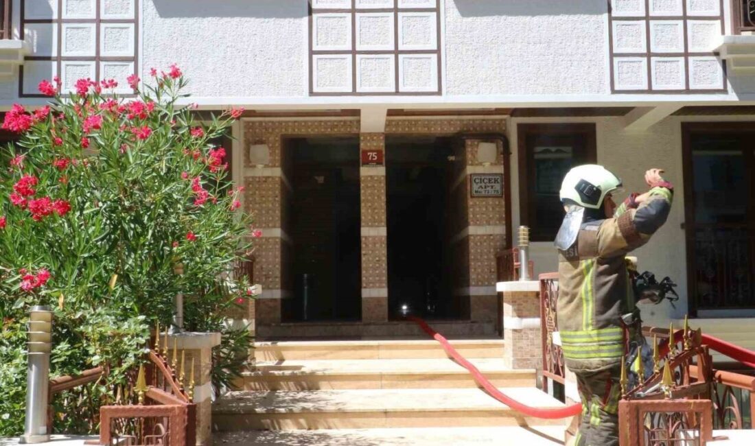 Ankara’nın Çankaya ilçesinde 3 katlı bir apartmanın bodrum katında yangın