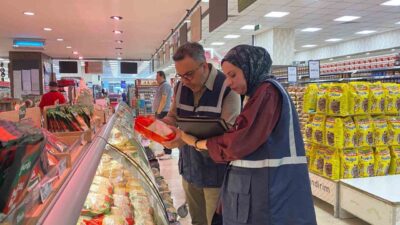 Ticaret Bakanlığı ekipleri, Ankara’da ‘fahiş fiyat’ı önlemek amacıyla denetim gerçekleştirdi.