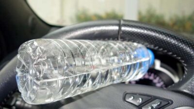 Uzmanlar, yaz aylarında araçlarda bırakılan plastik şişelerden su içmenin ciddi