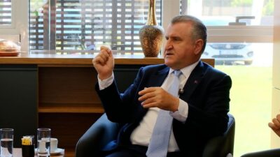 Gençlik ve Spor Bakanı Osman Aşkın Bak, Türkiye Tenis Federasyonu’nun