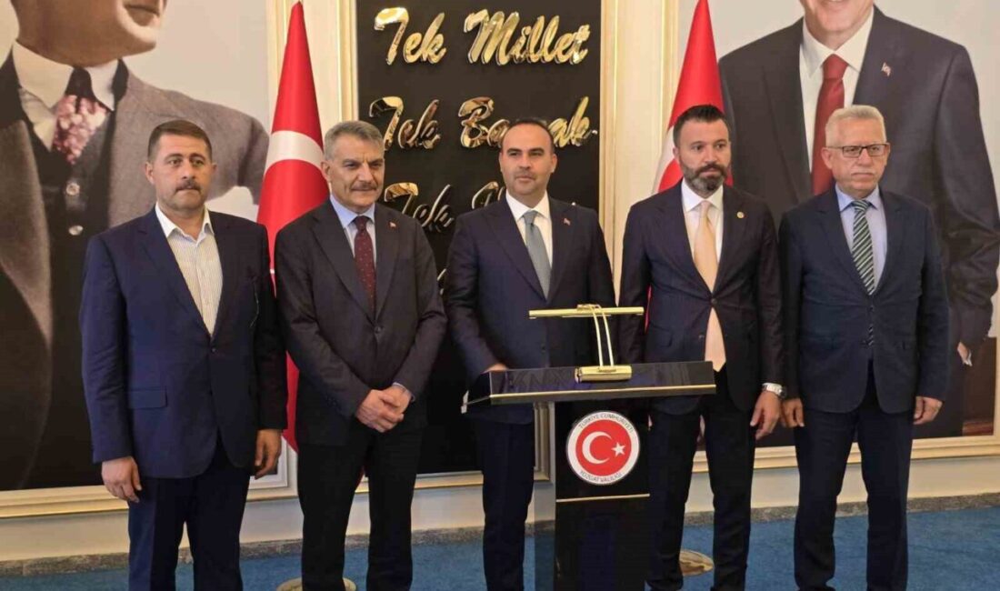 Sanayi ve Teknoloji Bakanı Mehmet Fatih Kacır, Yozgat’ta yaptığı konuşmada