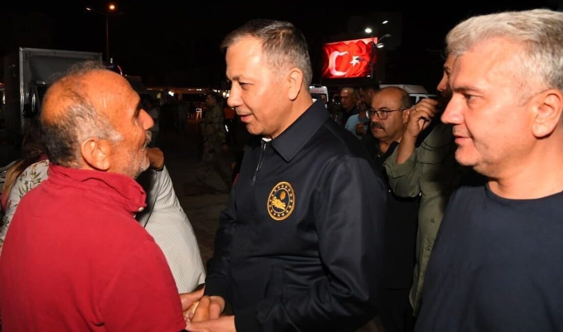 İçişleri Bakanı Ali Yerlikaya, "Balıkesir’in Sındırgı ilçesinde meydana gelen deprem