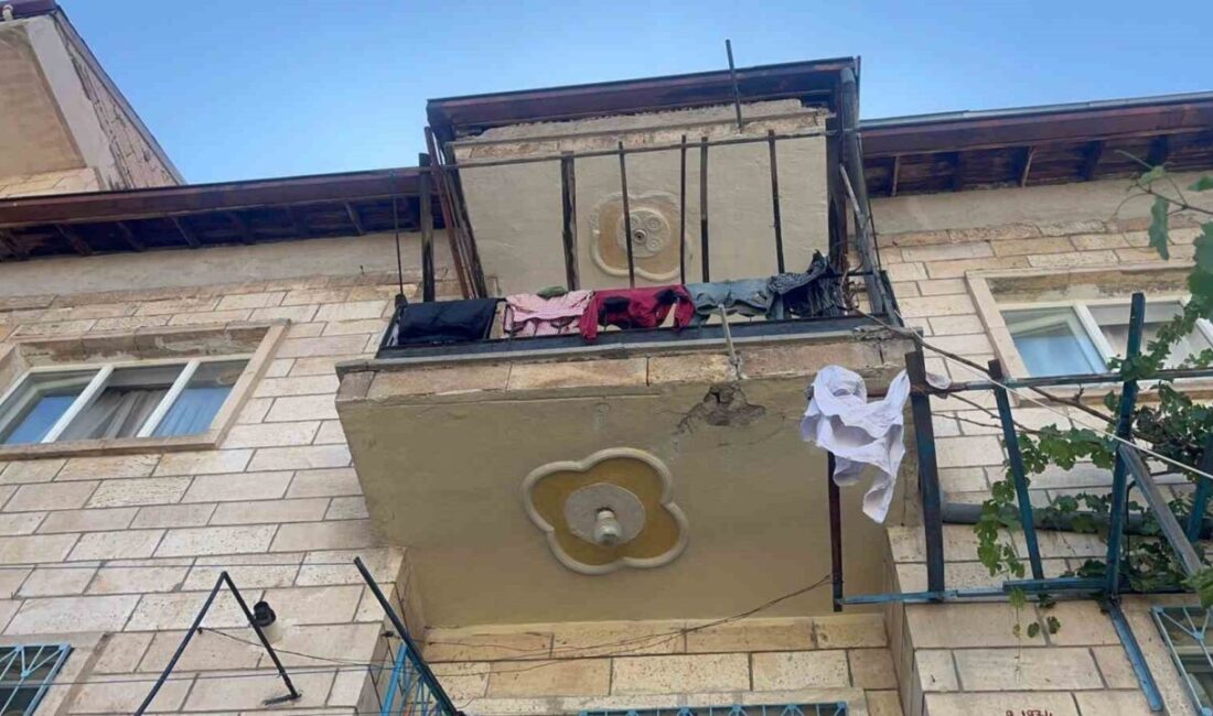 Nevşehir’de evinin balkonundan düşen çocuk tüm müdahalelere rağmen kurtarılamadı.