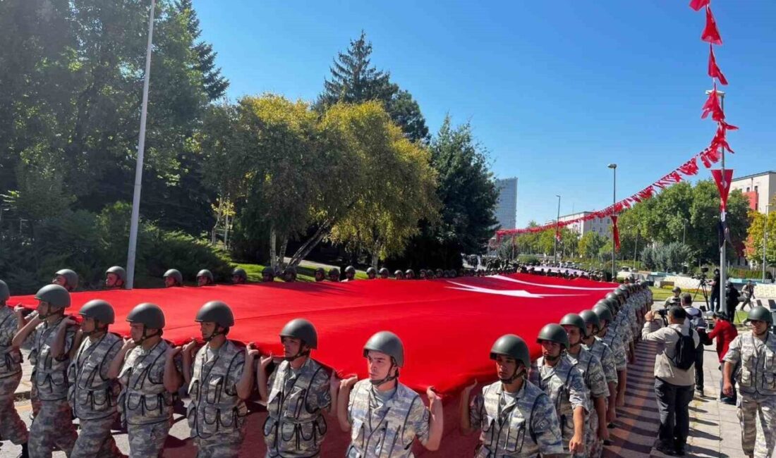 30 Ağustos Zafer Bayramı’nın 103’üncü yıl dönümü dolayısıyla başkentte geçit