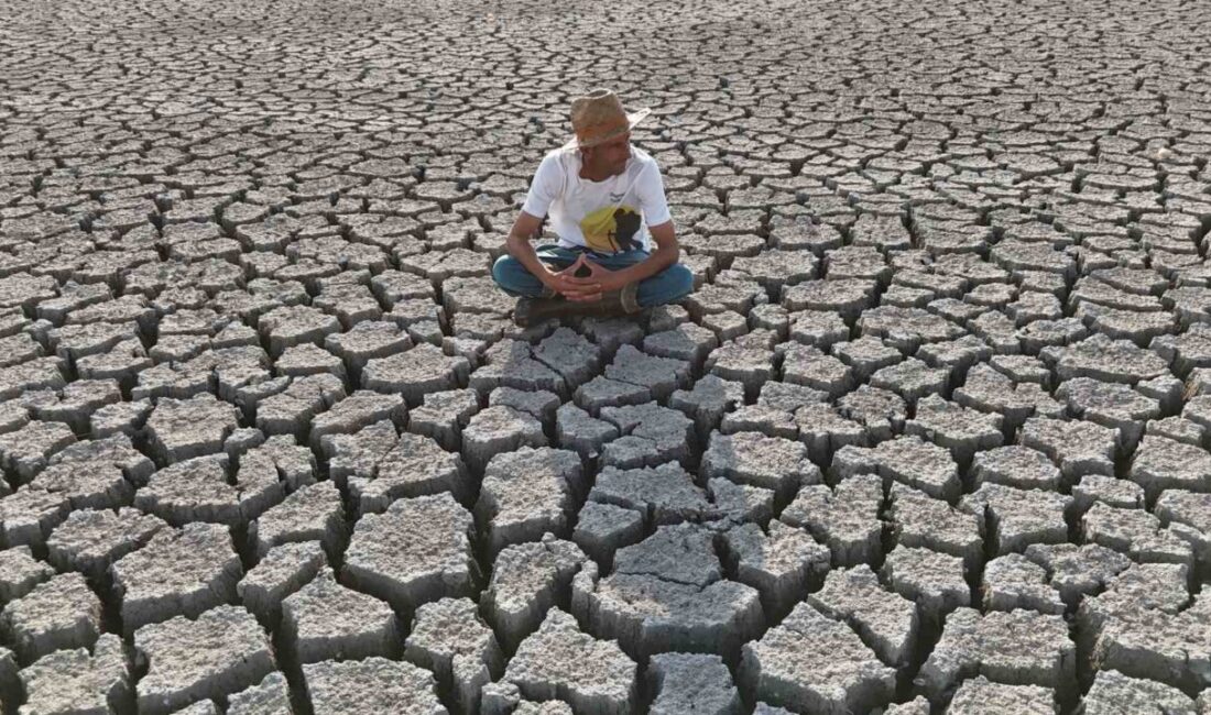 Konya’nın Beyşehir ve Hüyük ile Isparta’nın Şarkikaraağaç ilçelerine kıyısı olan